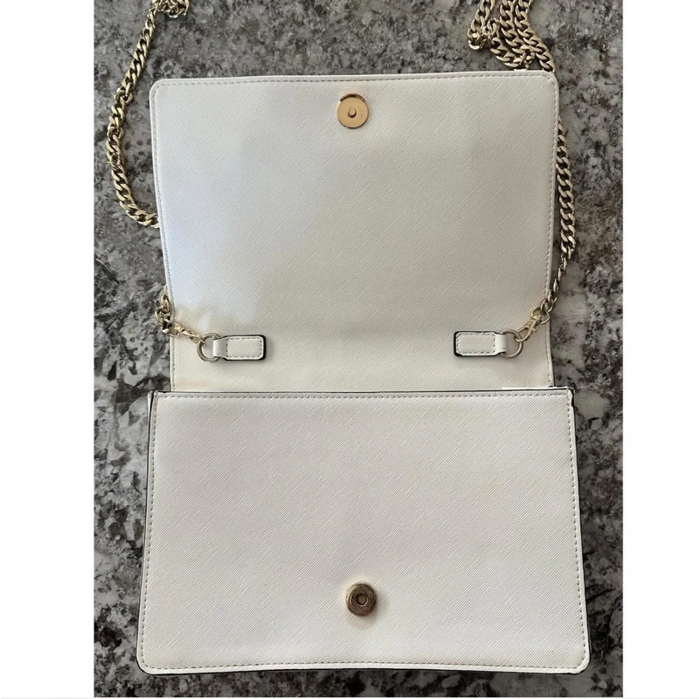 Y2K Guess White Shoulder Bag with Gold Chain - Picture 2 of 6